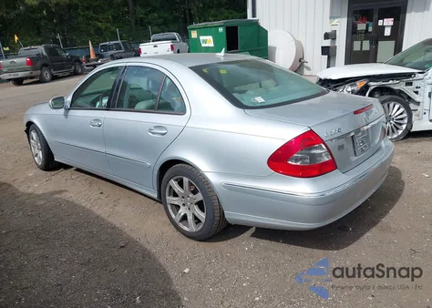 2007 Mercedes-Benz E 350 z USA, uszkodzony, nr VIN WDBUF56X57B015012